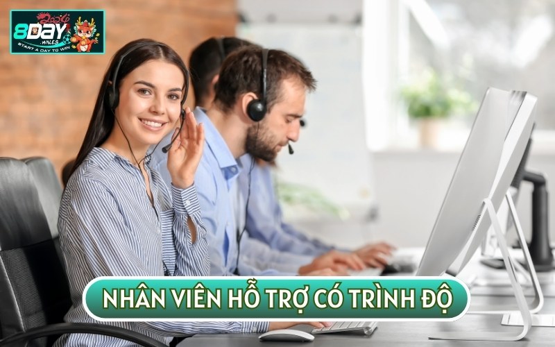 Nhân viên chăm sóc tại 8DAY luôn được đào tạo bài bản và có chuyên môn